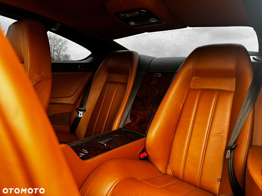 Bentley Continental GT - 17
