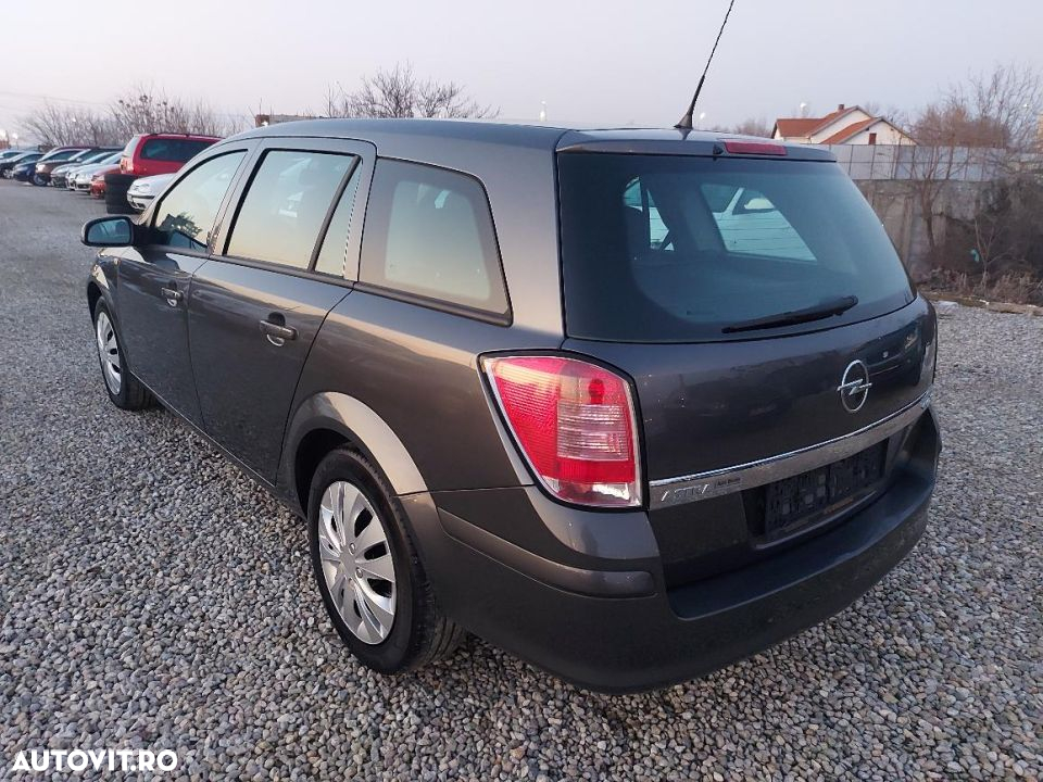 Opel Astra - 4