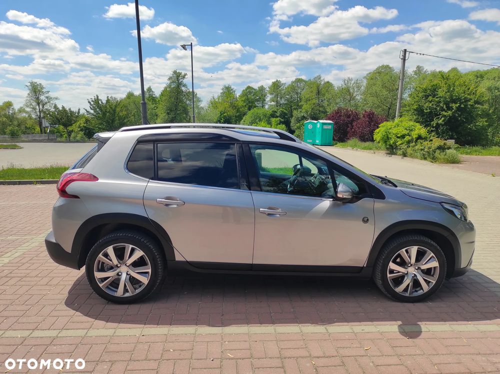 Peugeot 2008 - 6