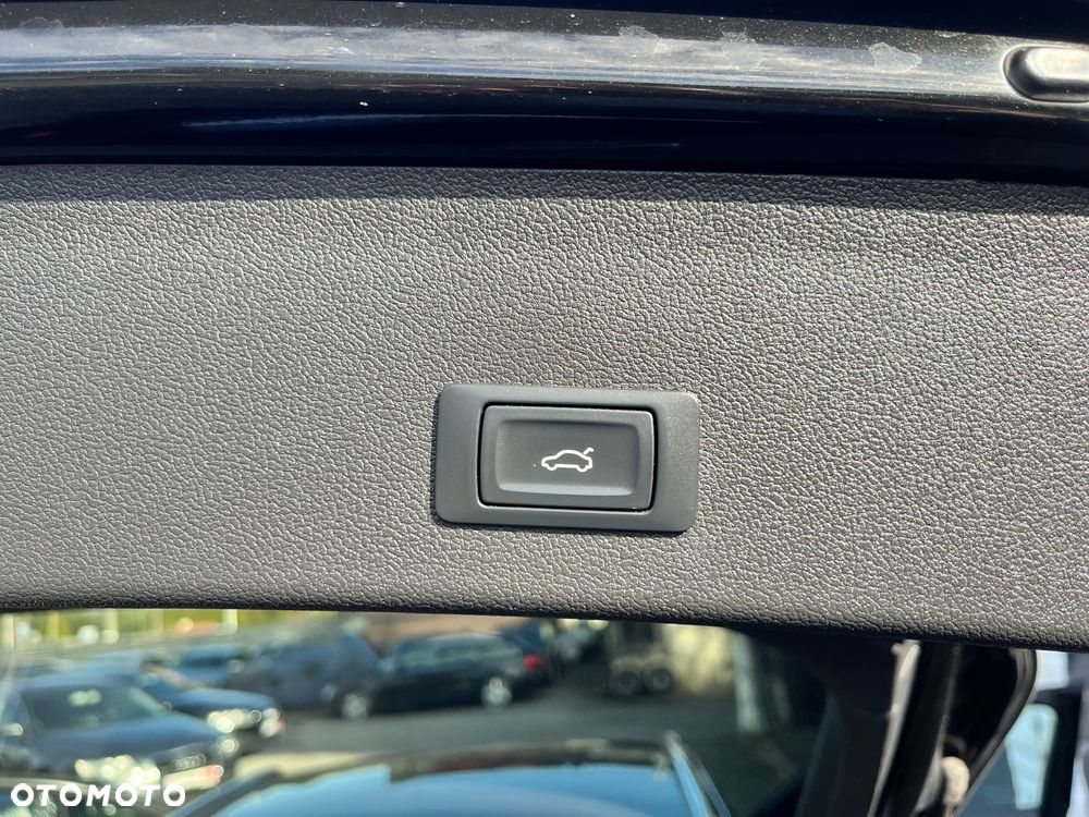 Audi A4 Avant 2.0 TDI DPF quattro S tronic S line Sportpaket - 30