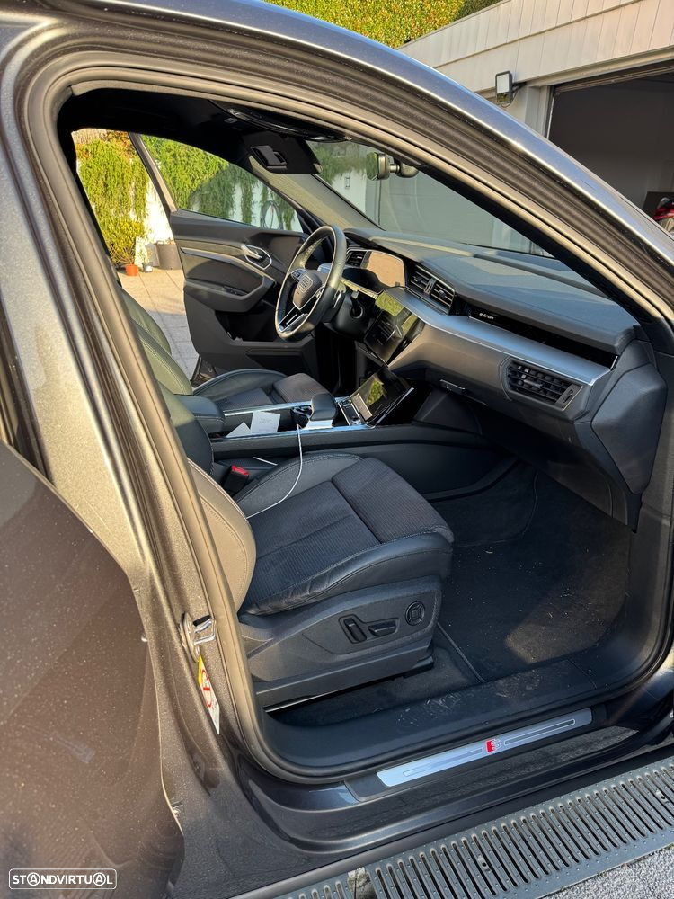 Audi e-tron 55 quattro S line - 11