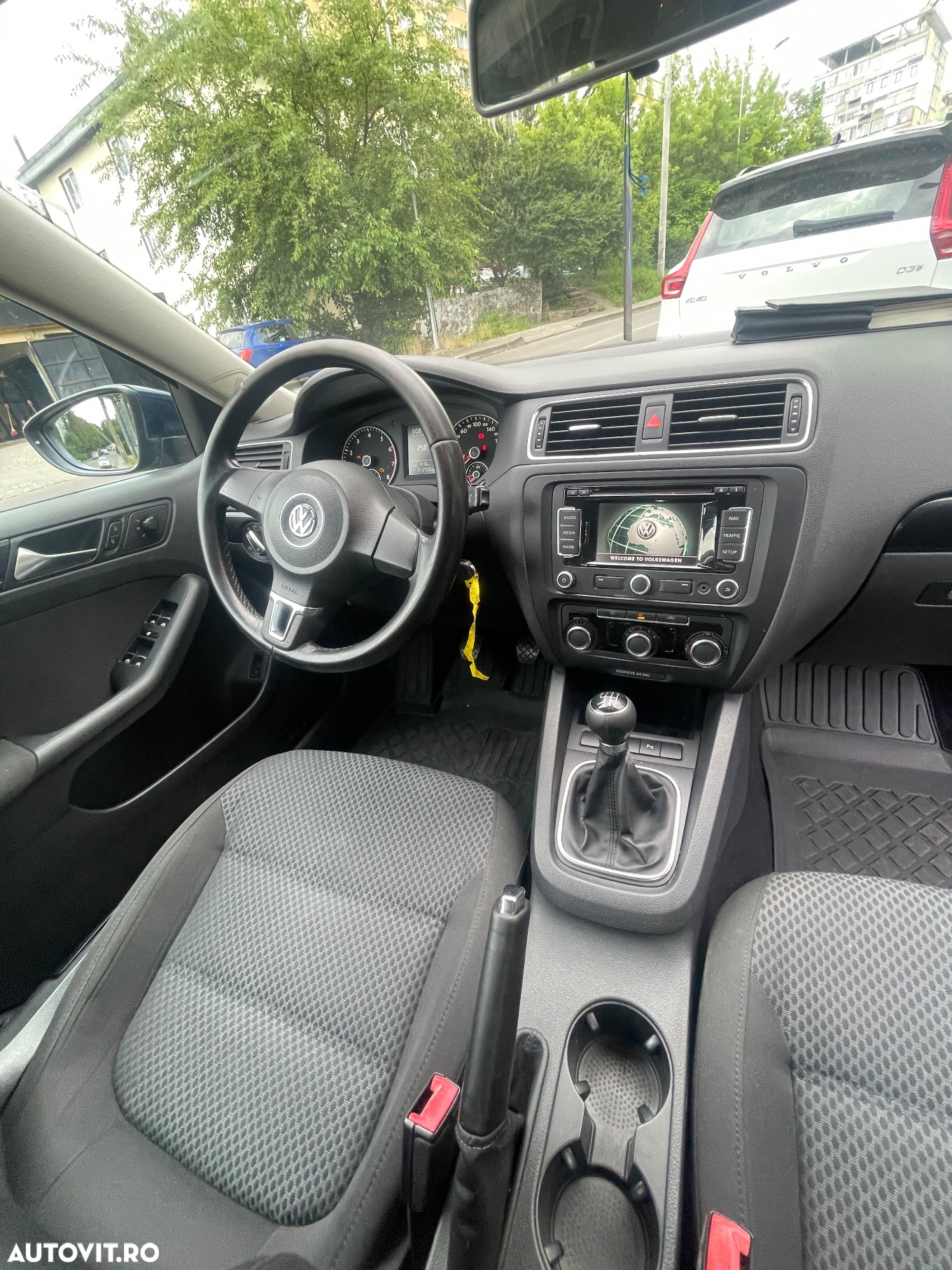 Volkswagen Jetta 1.2 TSI BlueMotion Technology Comfortline - 5