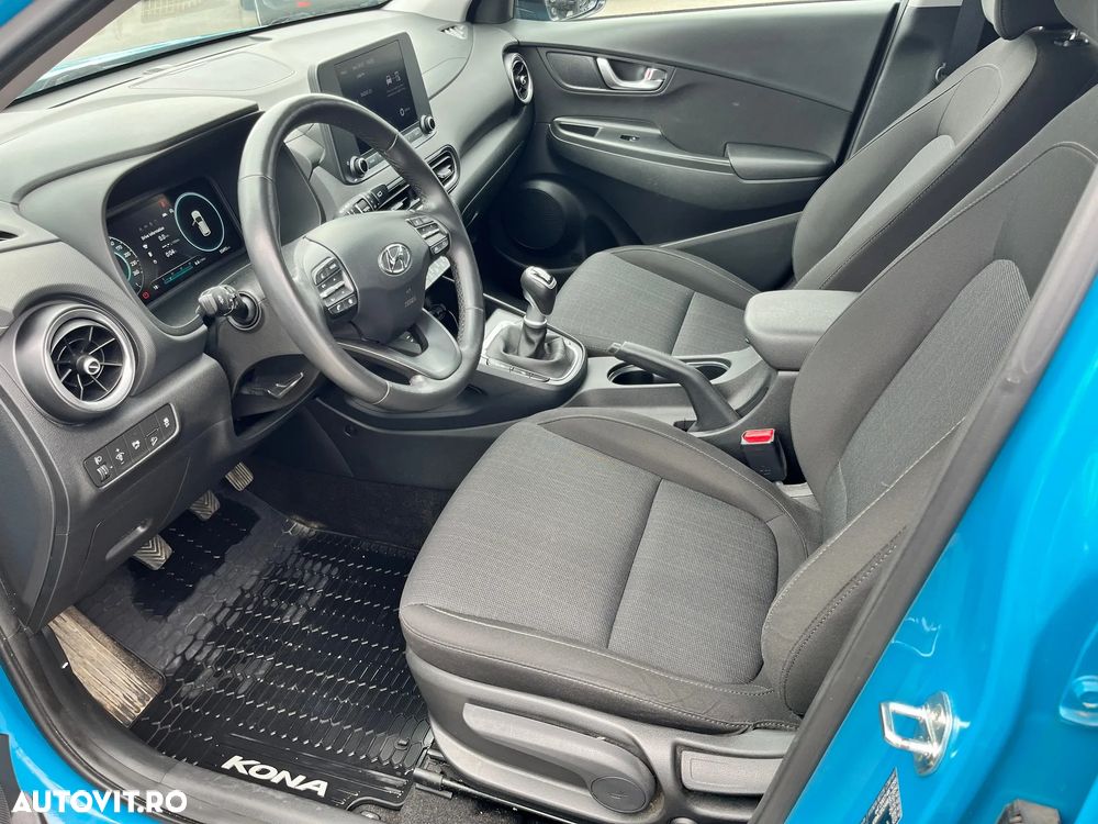 Hyundai KONA - 13