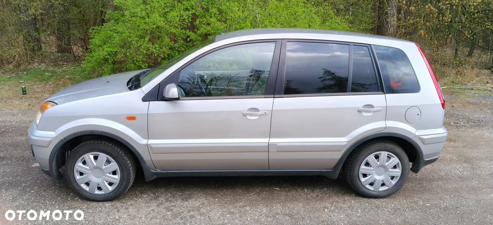 Ford Fusion 1.4 + - 2