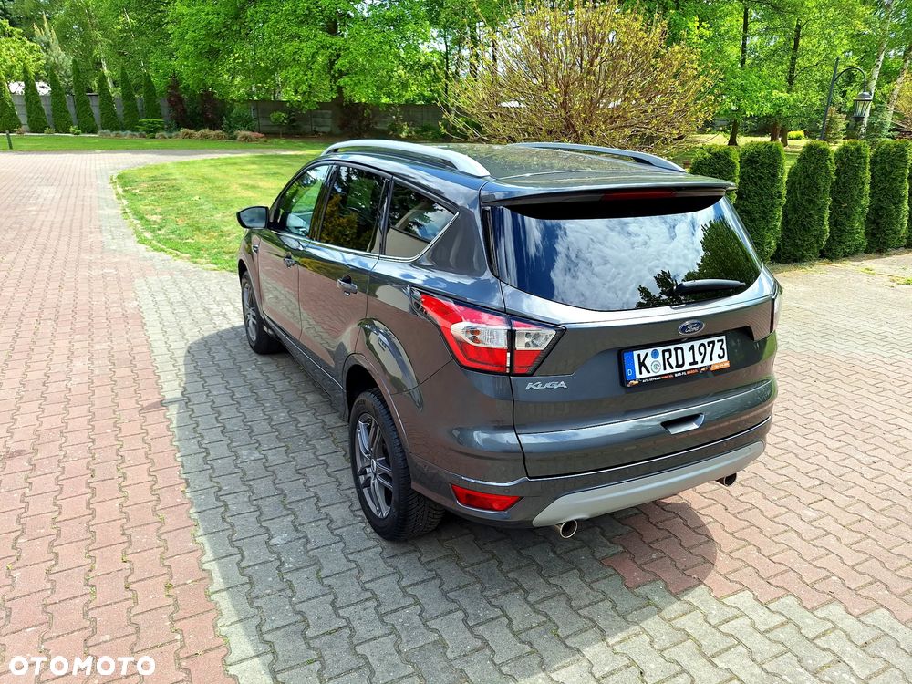 Ford Kuga 1.5 EcoBoost 2x4 Titanium - 5
