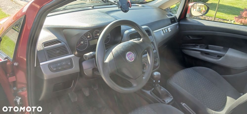 Fiat Punto 1.4 16V Dynamic - 21
