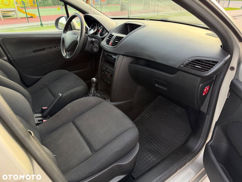 Peugeot 207 1.4 Presence nICE - 8