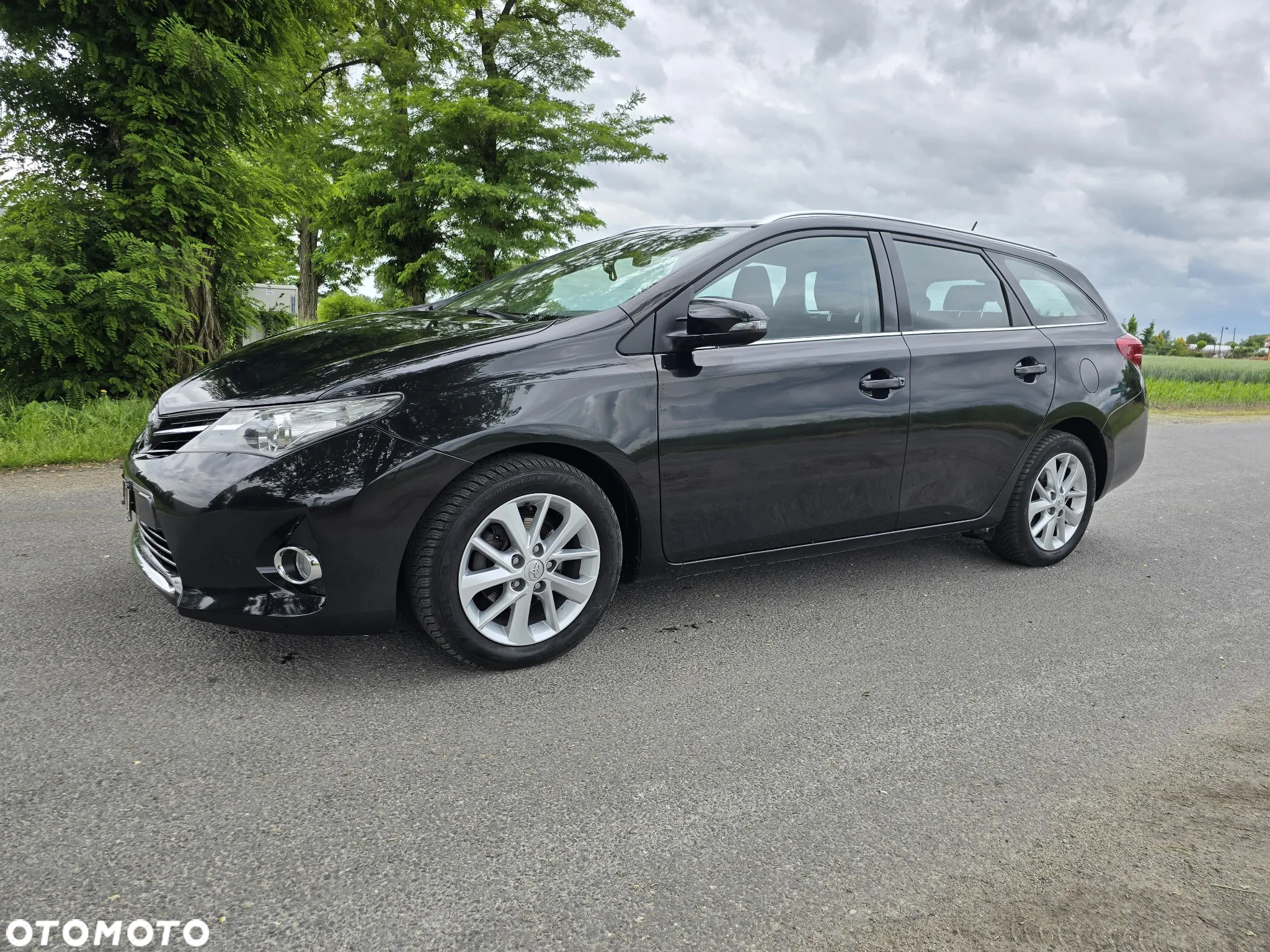 Toyota Auris 1.6 Premium - 2
