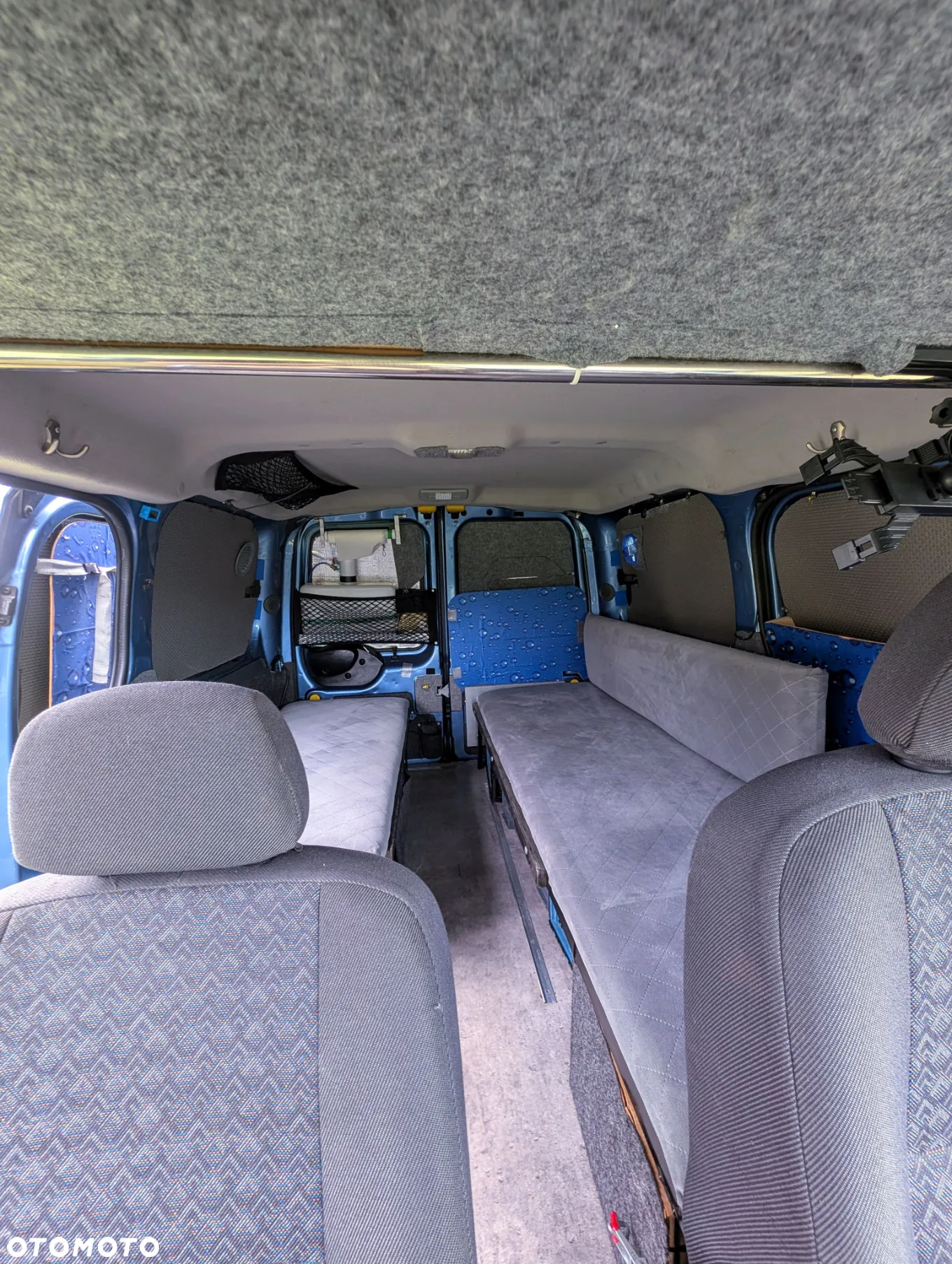 Ford Tourneo Connect - 12