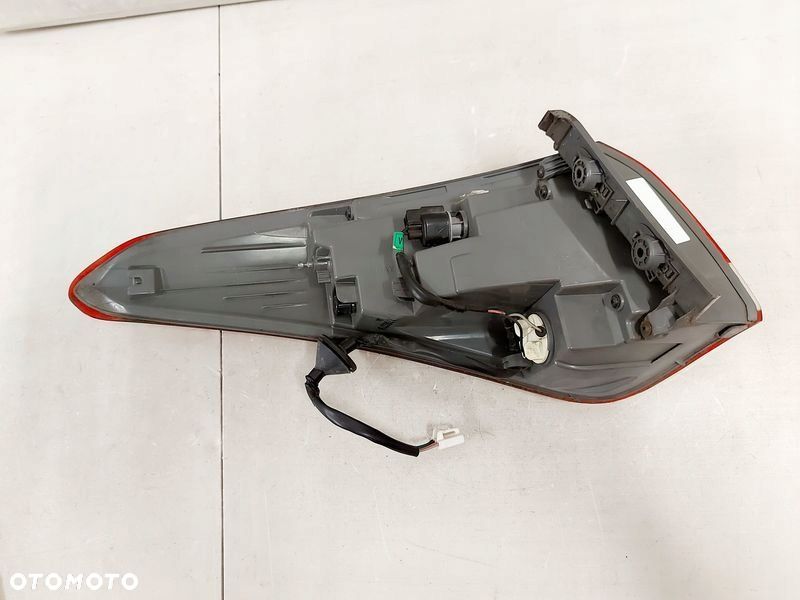 HYUNDAI I40 LIFT SEDAN LAMPA PRAWY TYŁ TYLNA 92402-3Z6 - 5