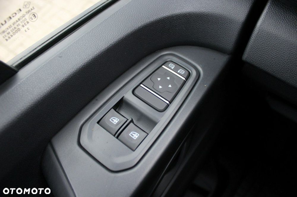Renault Trafic - 16