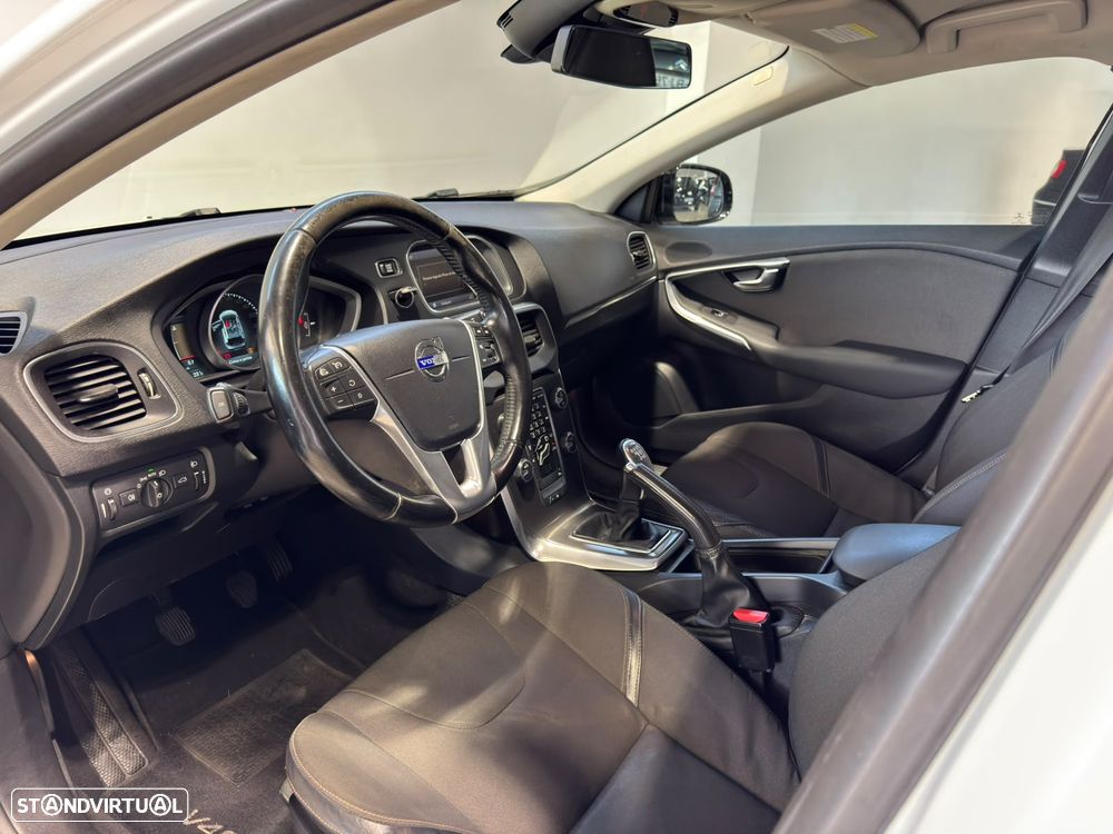 Volvo V40 1.6 D2 Eco Momentum - 27