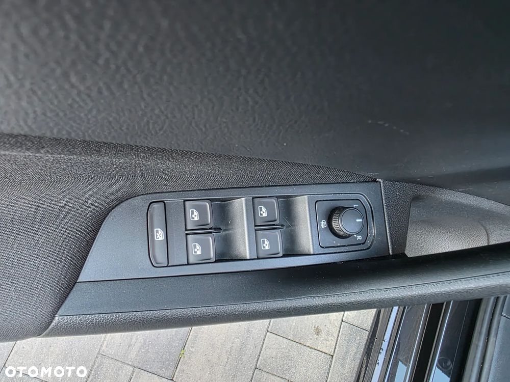 Skoda Kamiq 1.0 TSI Selection DSG - 22
