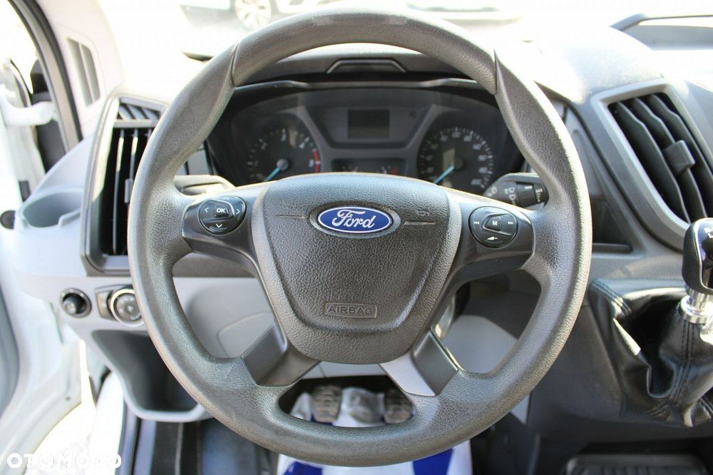 Ford Transit - 21