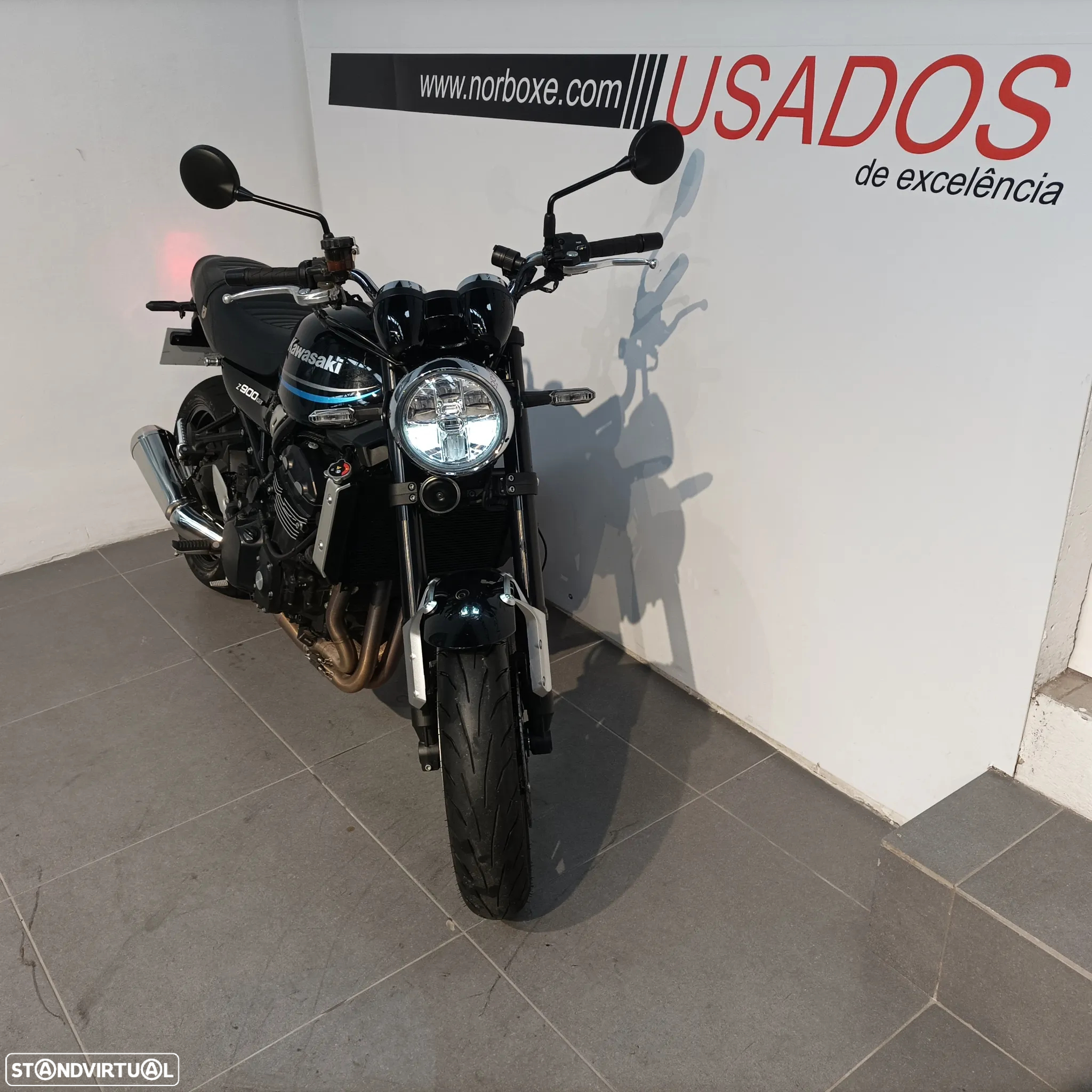 Kawasaki Z 900 RS - 2