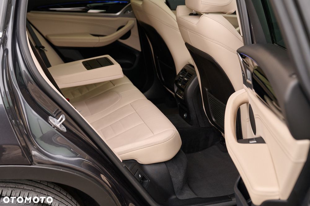 BMW X4 xDrive20i xLine sport - 22