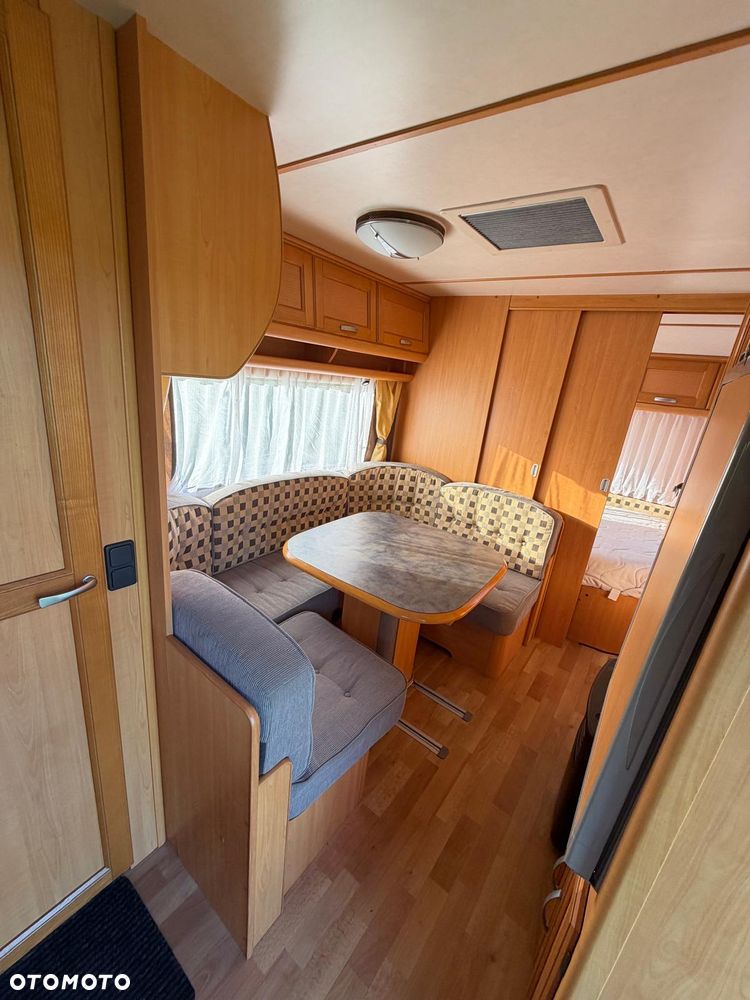 LMC CARAVAN - 19
