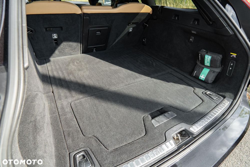 Volvo V90 D4 Inscription - 35