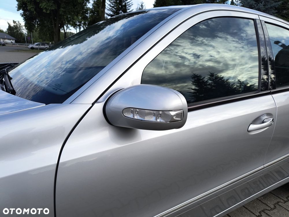 Mercedes-Benz Klasa E - 17