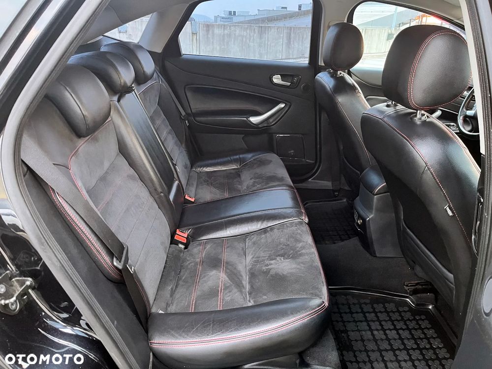 Ford Mondeo 2.5 Titanium S - 13