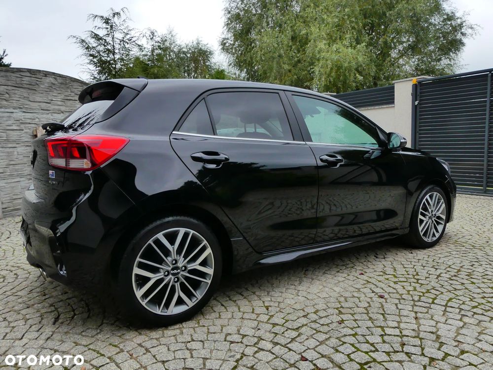 Kia Rio - 5