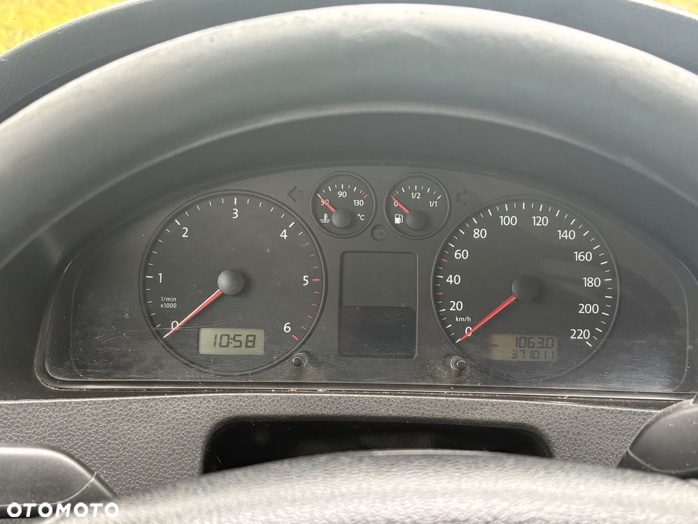 Volkswagen Transporter L1H1 - 12