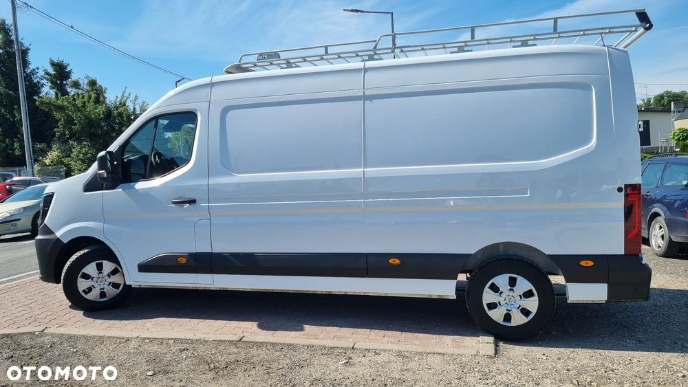 Nissan INTERSTAR - 5