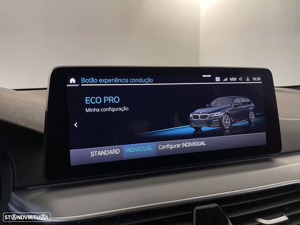 BMW 520 d Pack Desportivo M Auto - 29