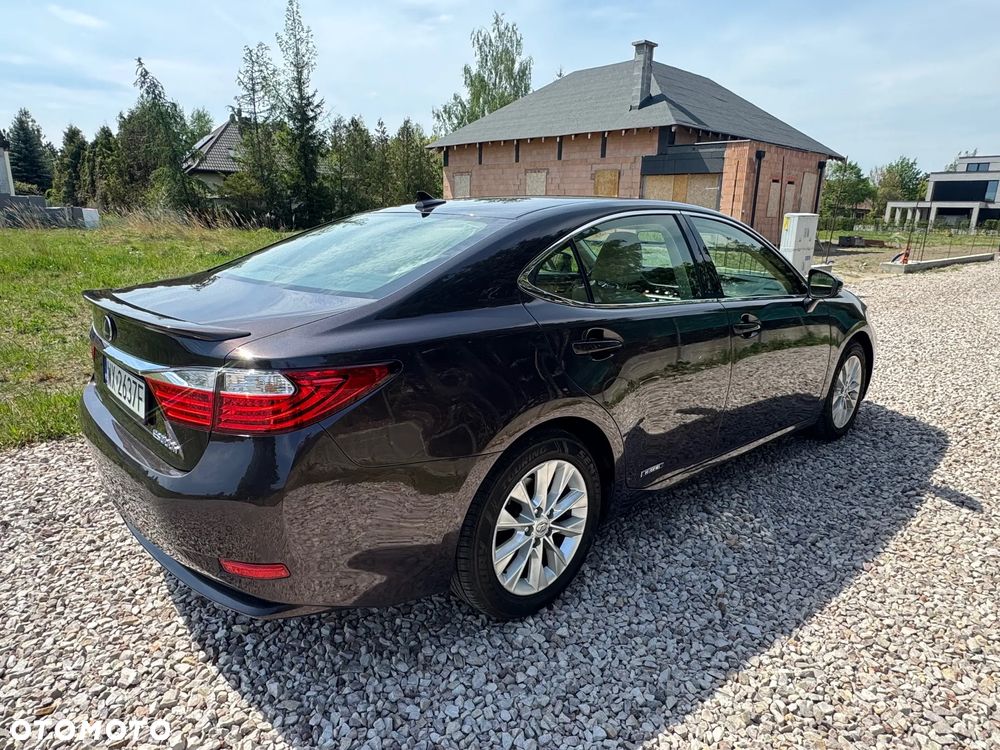 Lexus ES Standard - 9