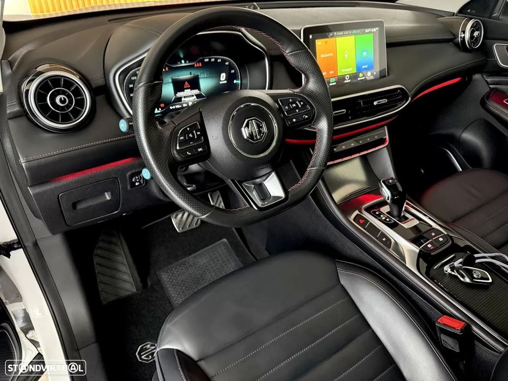 MG EHS 1.5 T-GDI Plug-in Hybrid Luxury - 56