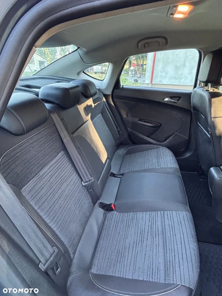 Opel Astra - 13