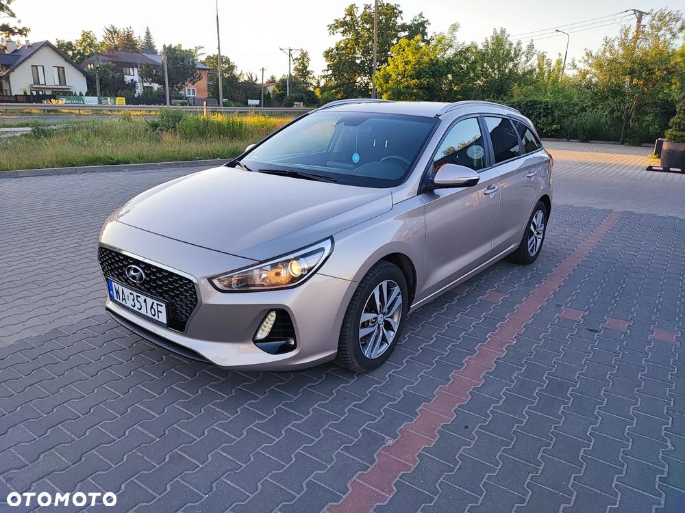 Hyundai i30 1.6 D Classic + - 1