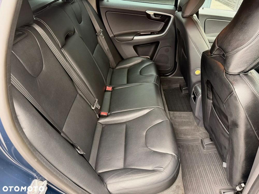 Volvo XC 60 D4 Geartronic Momentum - 19