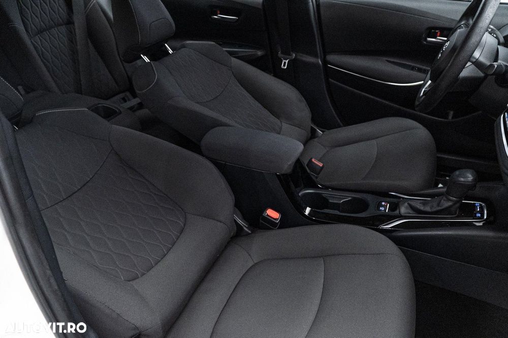 Toyota Corolla 1.8 HSD Dynamic - 37