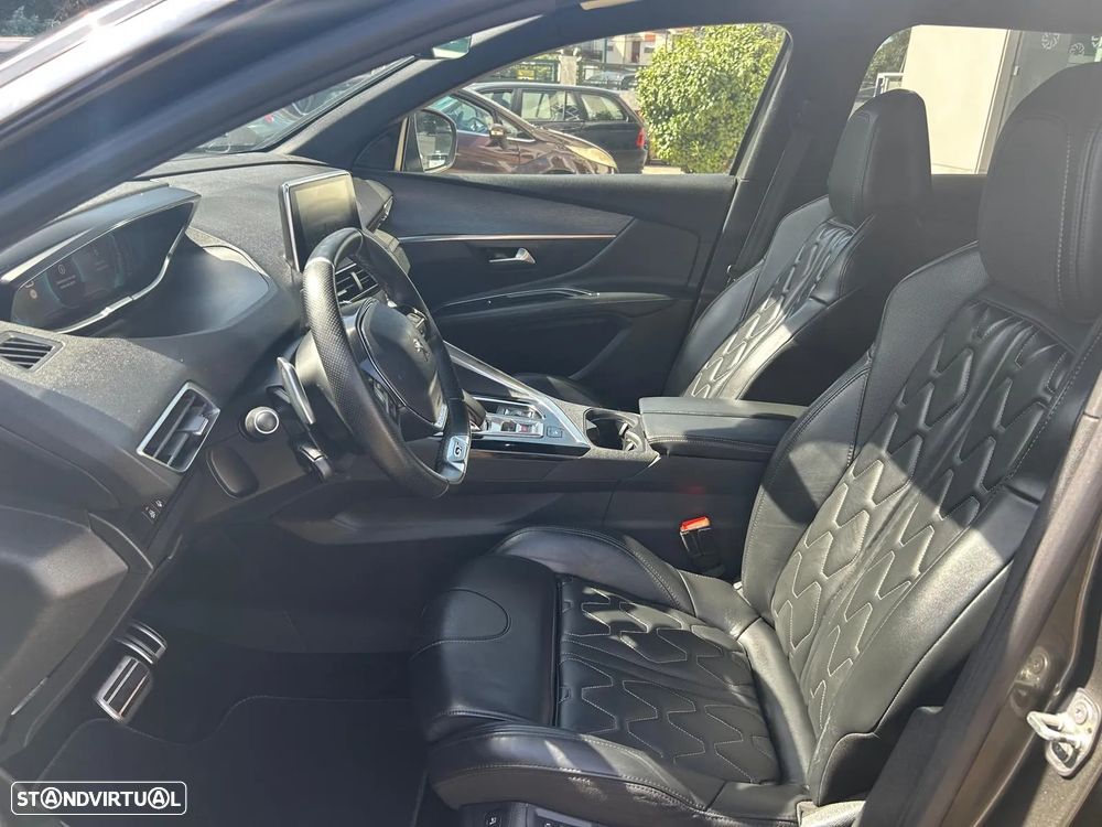 Peugeot 3008 1.6 Hybrid4 GT Line e-EAT8 - 13