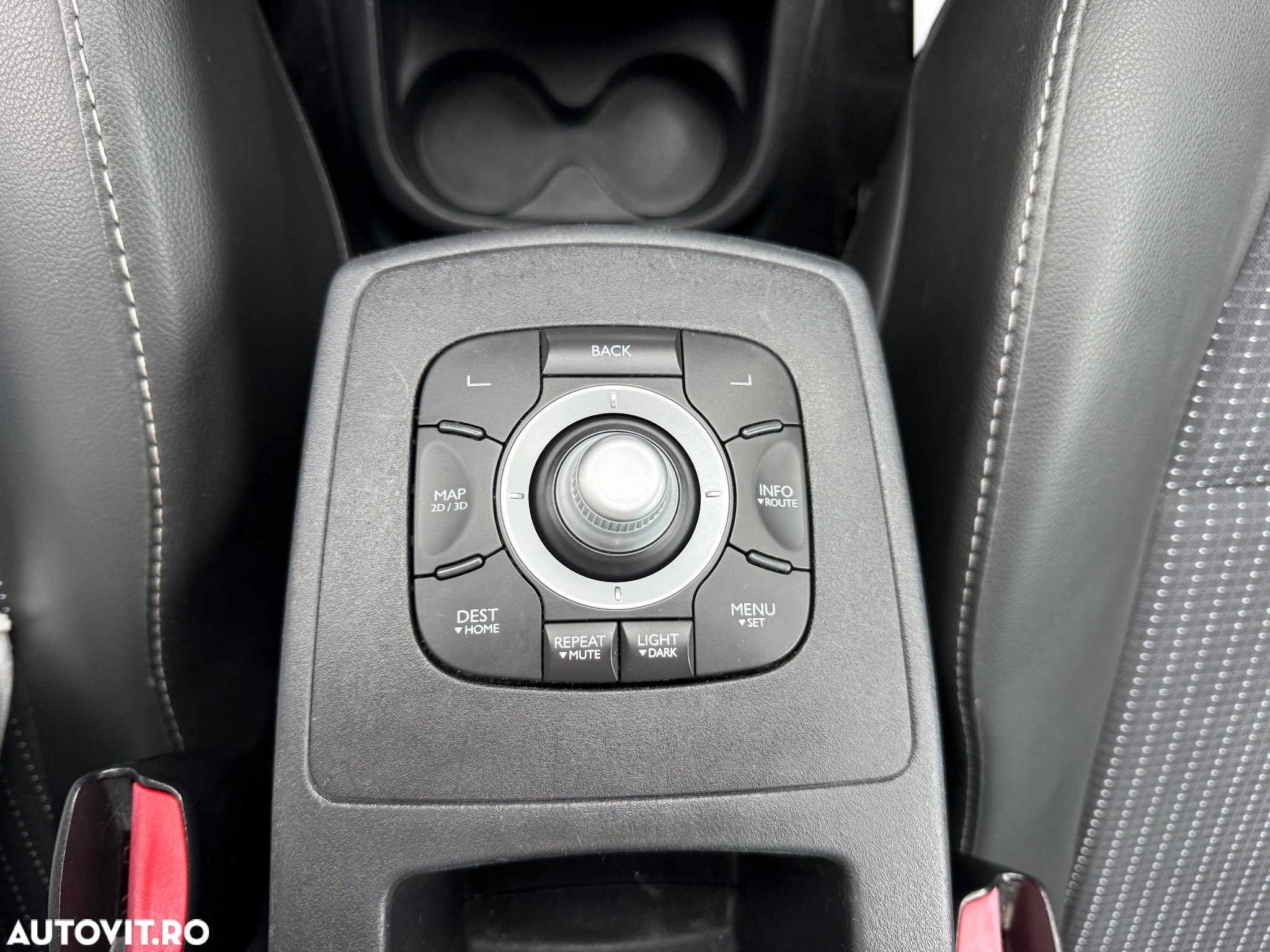 Renault Grand Scenic ENERGY dCi 130 Start & Stop Bose Edition - 19