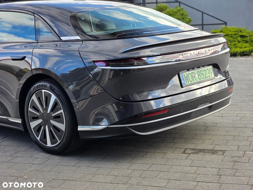 Lucid Air - 12