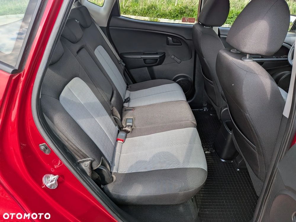 Kia Venga 1.4 Business Line - 8