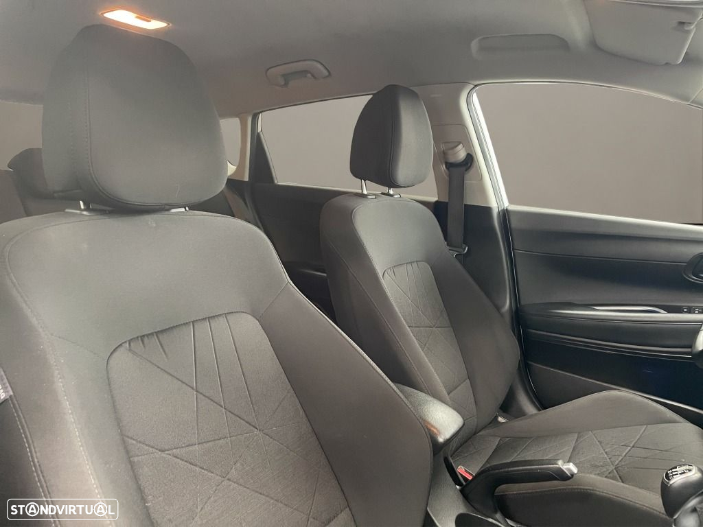 Hyundai Bayon - 13