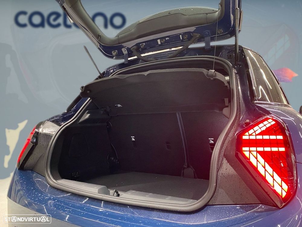 MINI 5 Portas Cooper Auto - 16