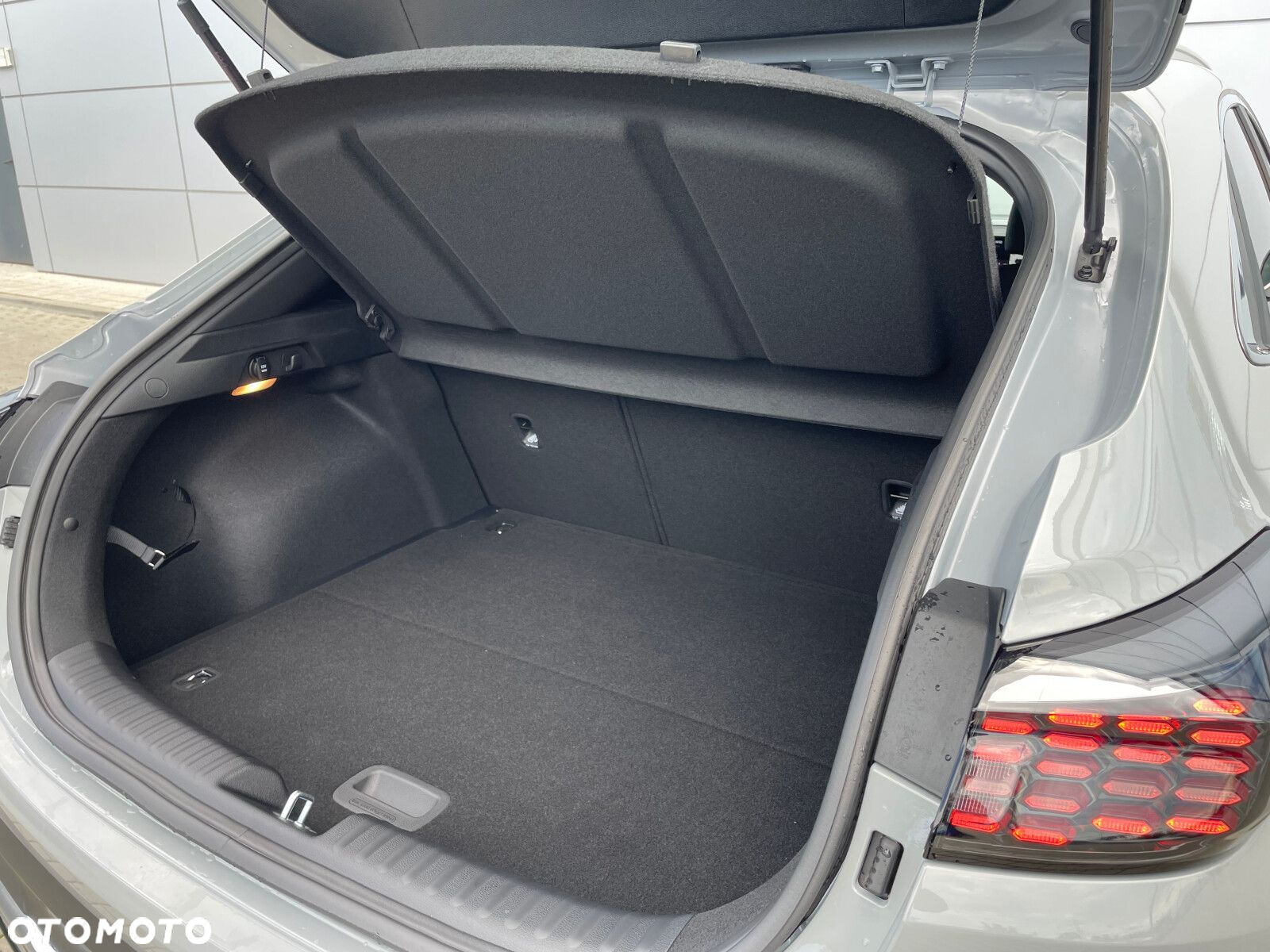 Kia XCeed 1.6 T-GDI Tribute DCT - 34