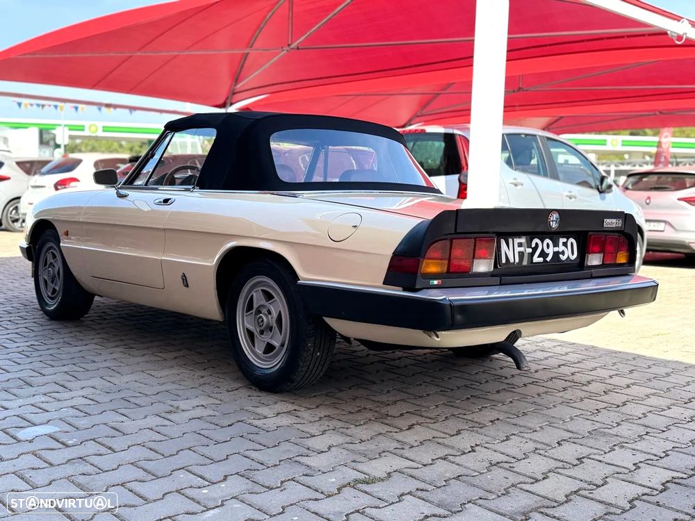 Alfa Romeo Spider - 17