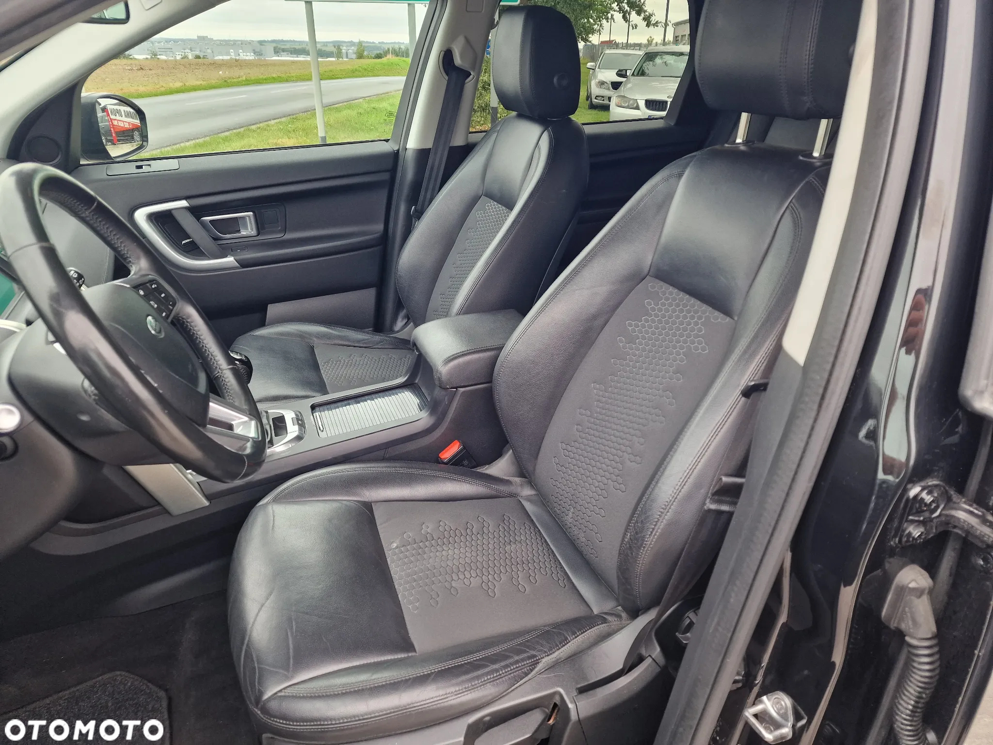 Land Rover Discovery Sport 2.0 D150 SE - 19
