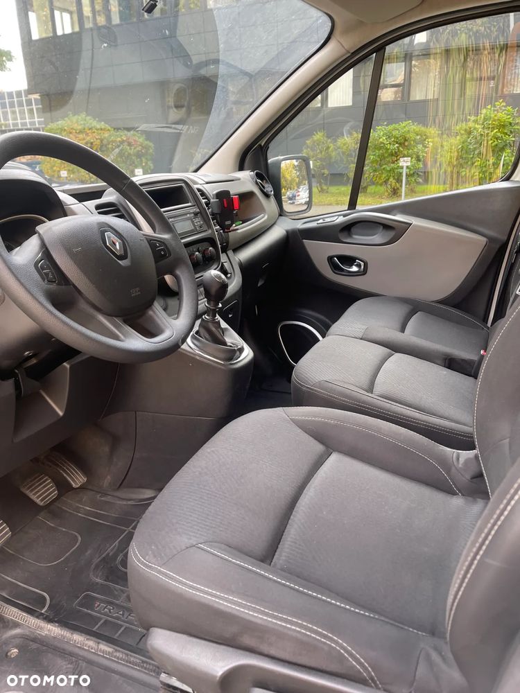 Renault Trafic - 10