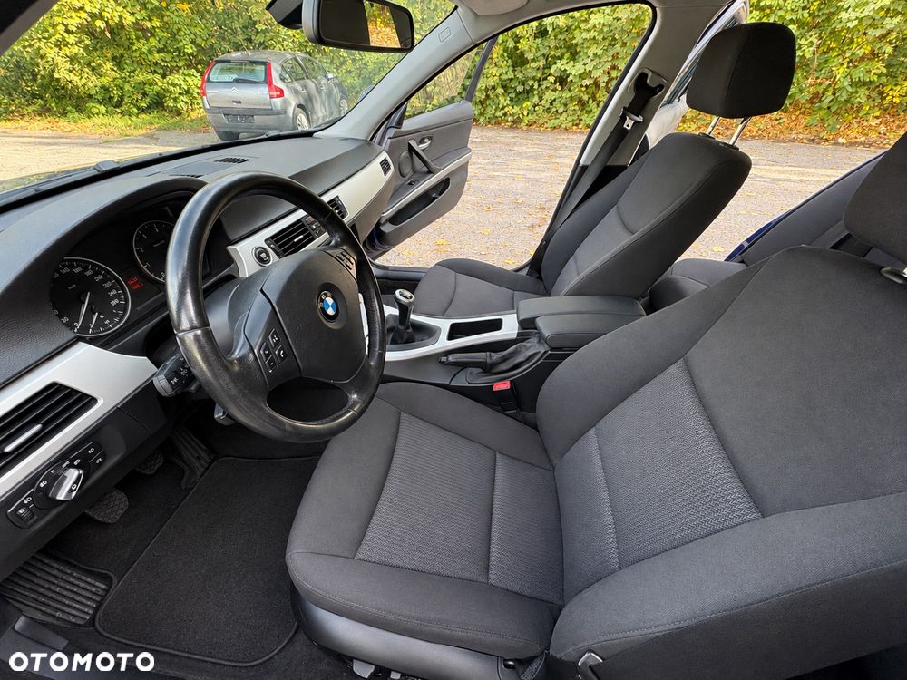 BMW Seria 3 - 21