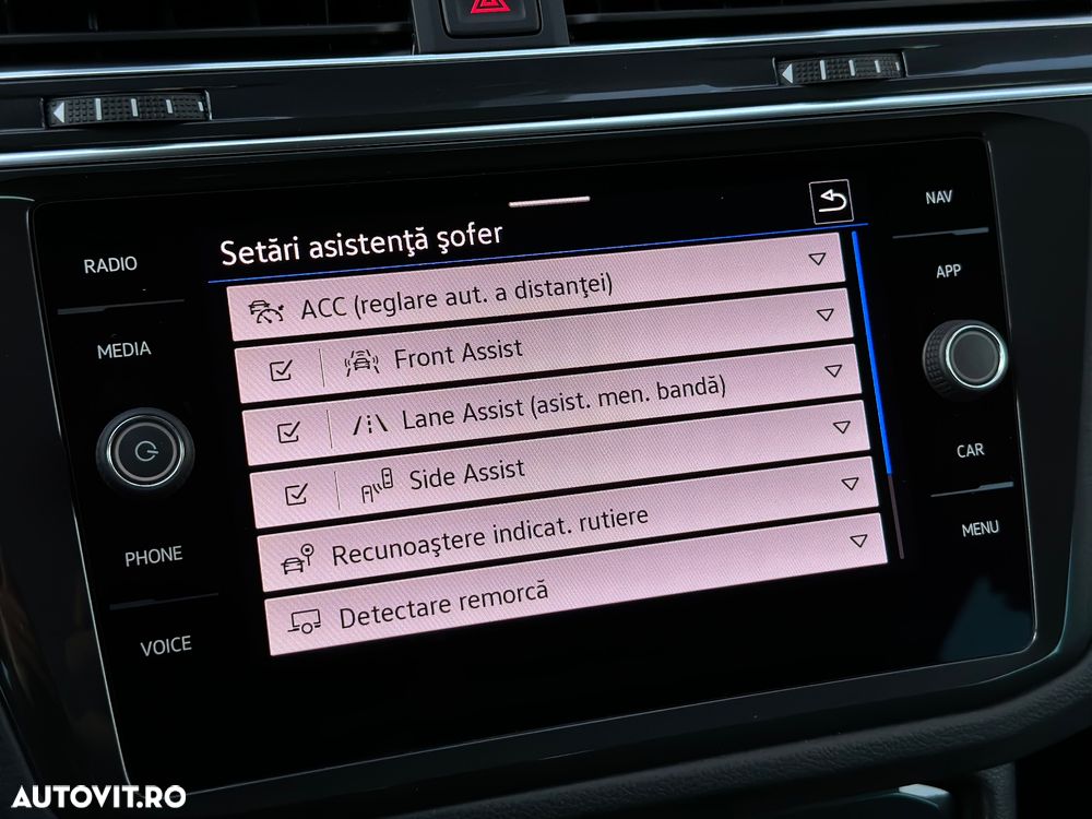 Volkswagen Tiguan 2.0 TDI SCR 4MOTION DSG Elegance - 20