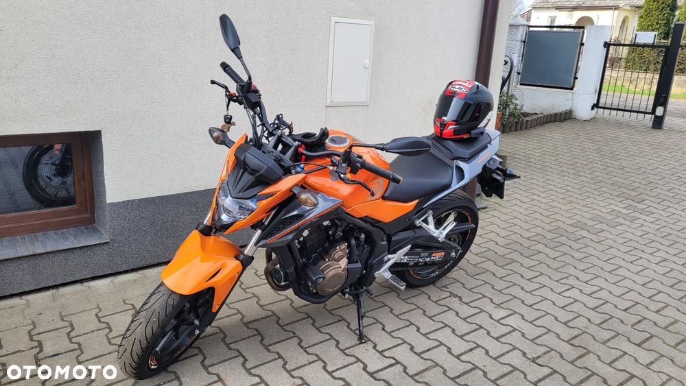 Honda CB - 12