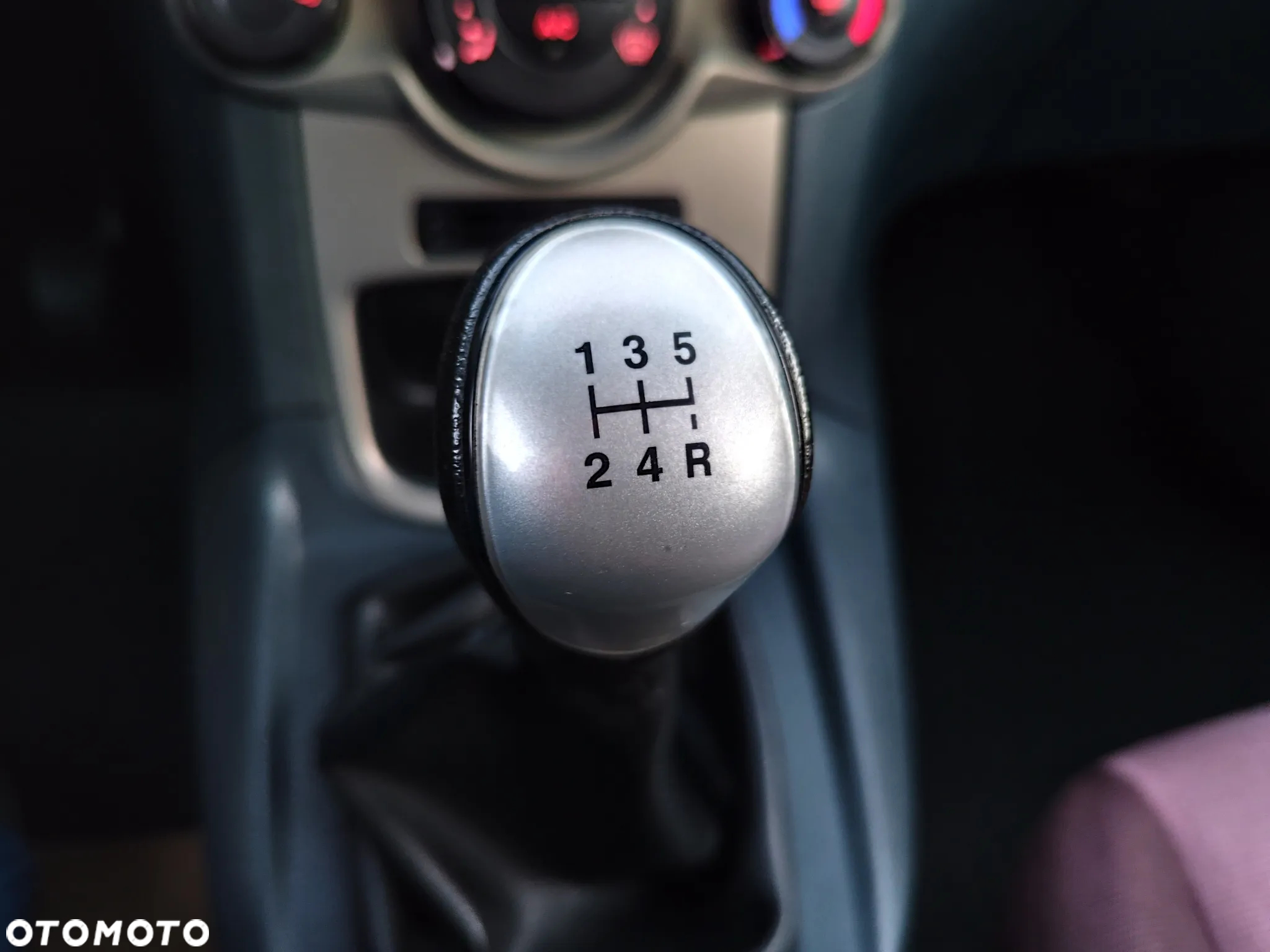 Ford Fiesta 1.25 Celebration - 23