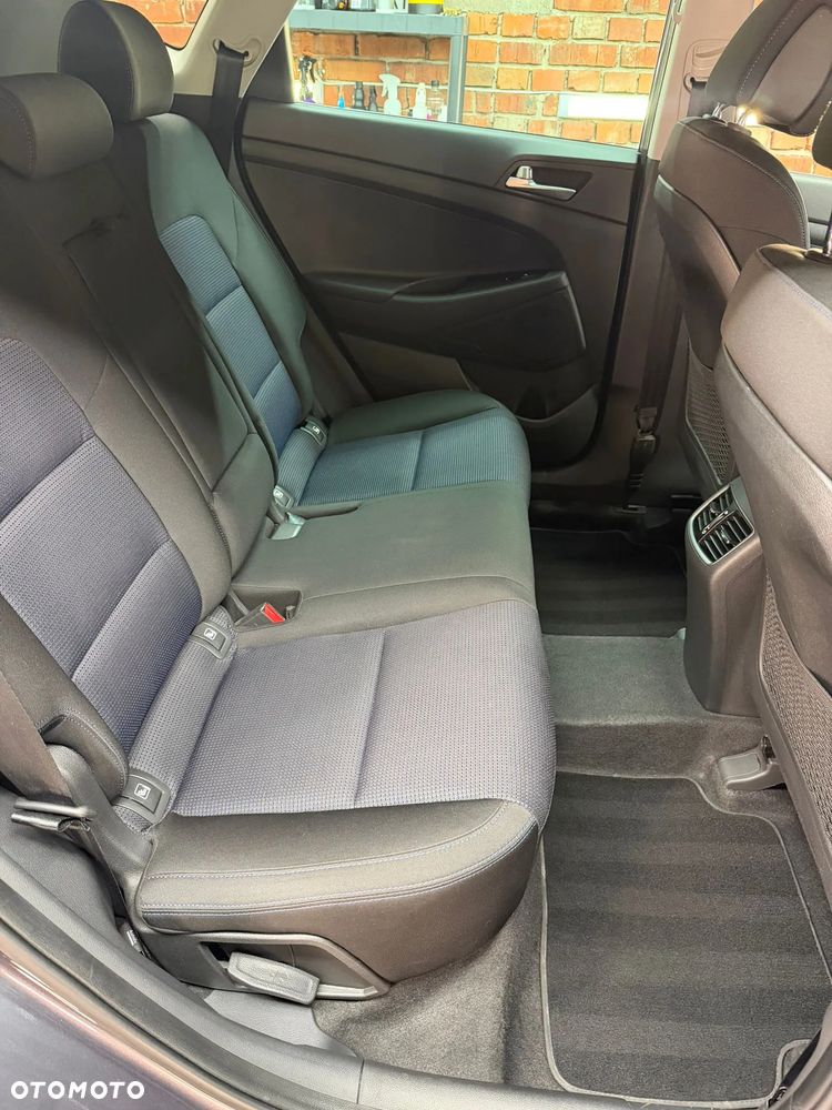 Hyundai Tucson 2.0 CRDi 4WD Automatik Style - 31