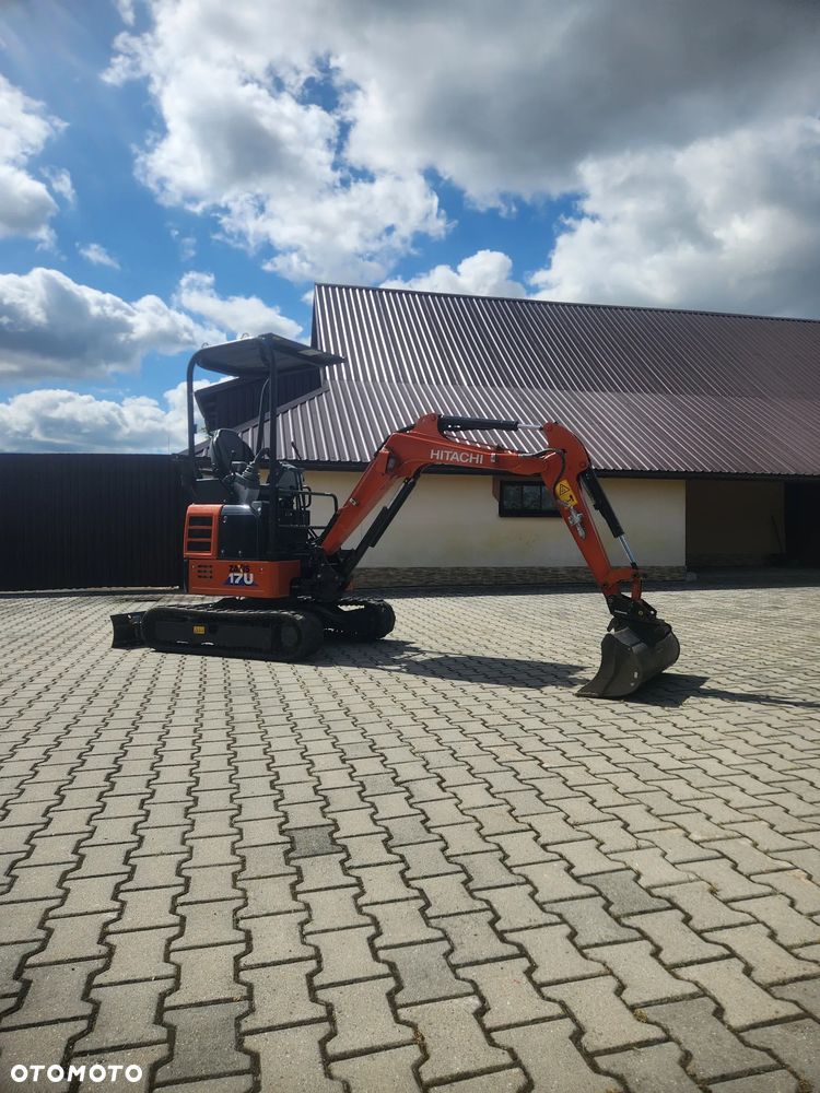 Hitachi ZX17U-6 - 11
